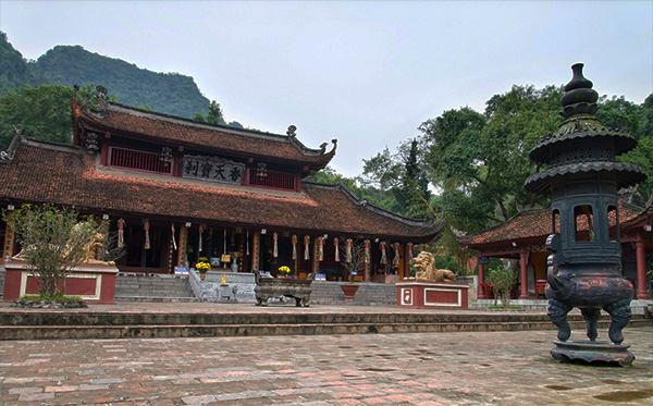 Những lưu ý khi đi lễ chùa Hương dịp Tết Nhâm Dần 2022 - Ảnh 1.