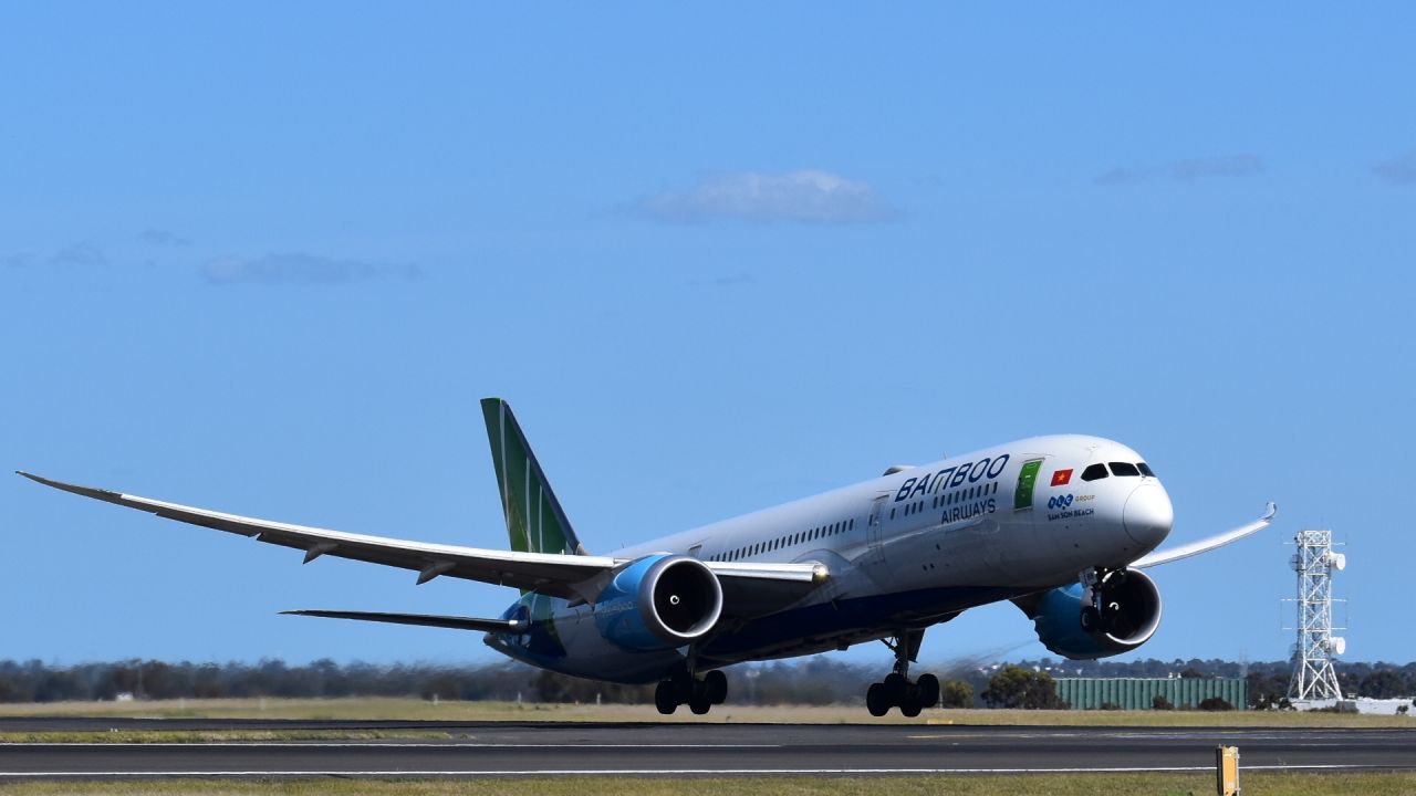 Máy bay của hãng hàng không Bamboo Airways cũng đã sẵn sàng để đón khách quốc tế. 