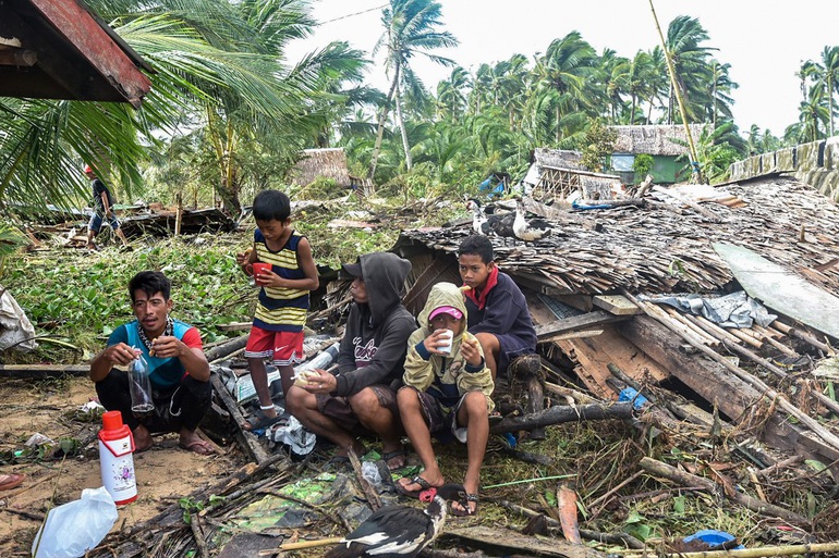 Philippines tan hoang vì siêu bão Rai - Ảnh 8.