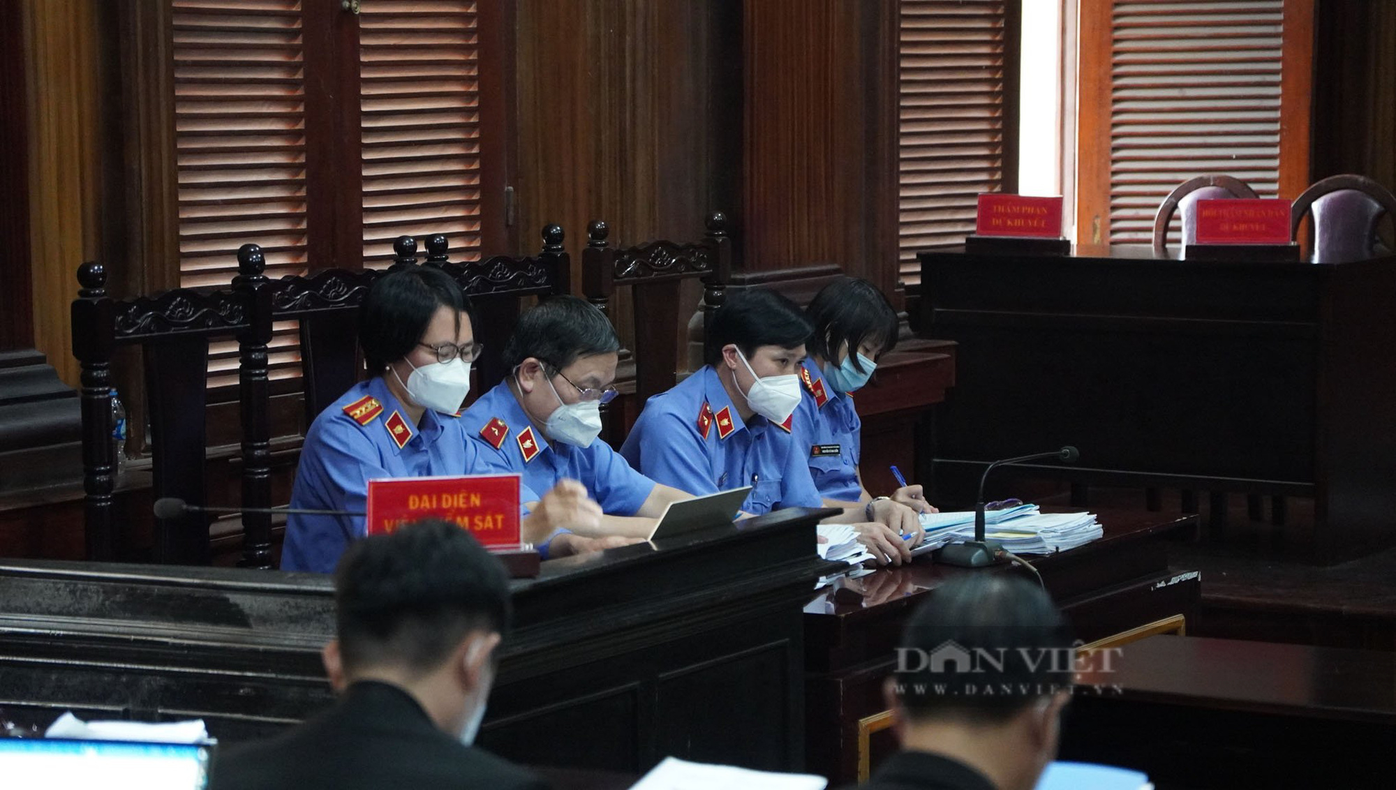 Toàn cảnh tuyên án các bị cáo liên quan đến vụ SAGRI: Bị cáo Lê Tấn Hùng lĩnh án 25 năm tù  - Ảnh 3.