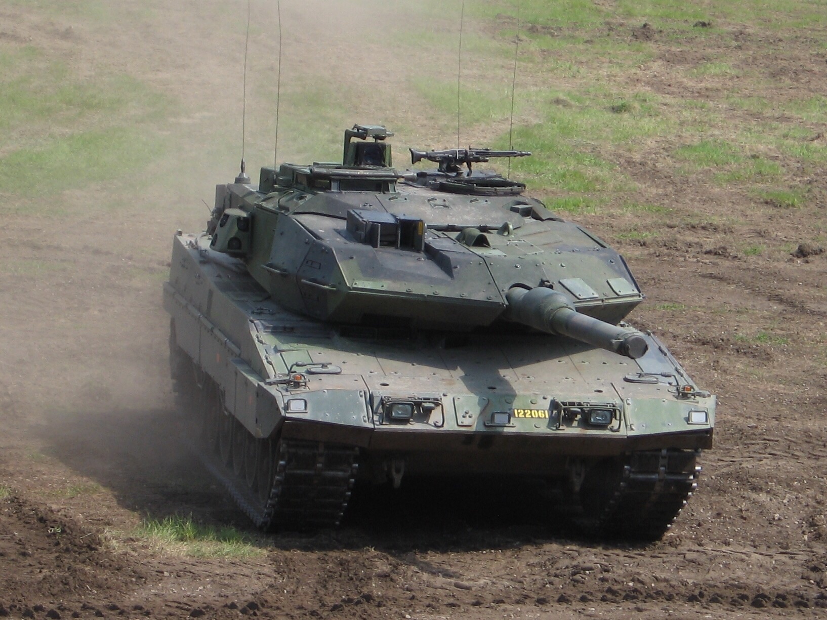 Bật mí 5 siêu tăng NATO sẽ đưa ra tiền tuyến nếu xung đột với Nga nổ ra - Ảnh 4.