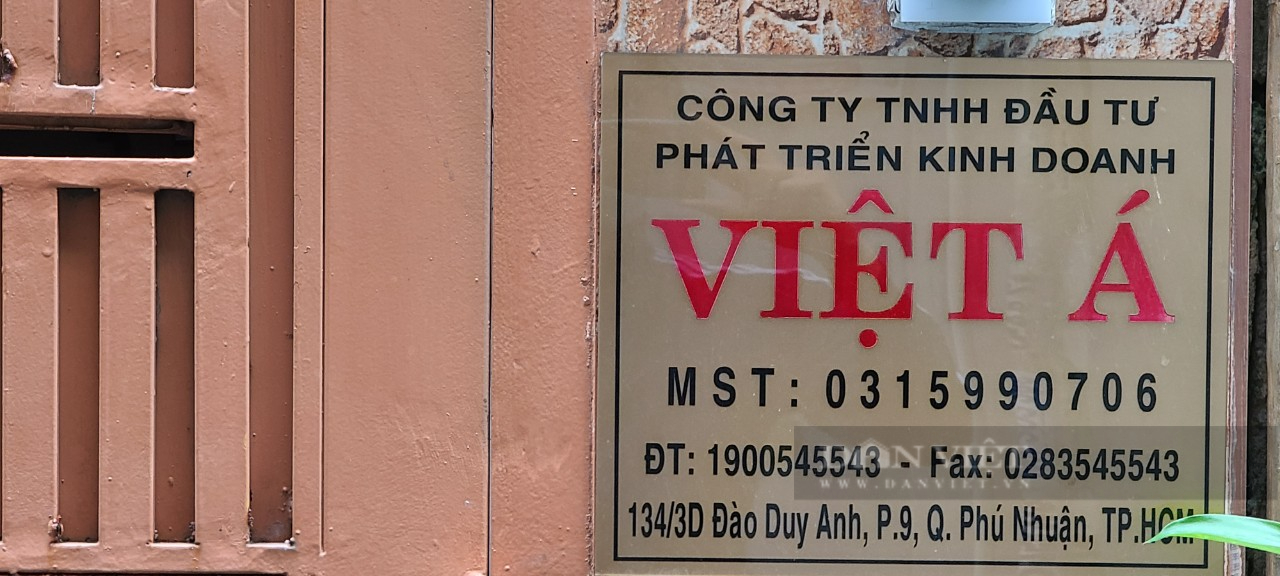 Người bên trong trụ sở Công ty Việt Á: “Không hay biết gì” - Ảnh 1.