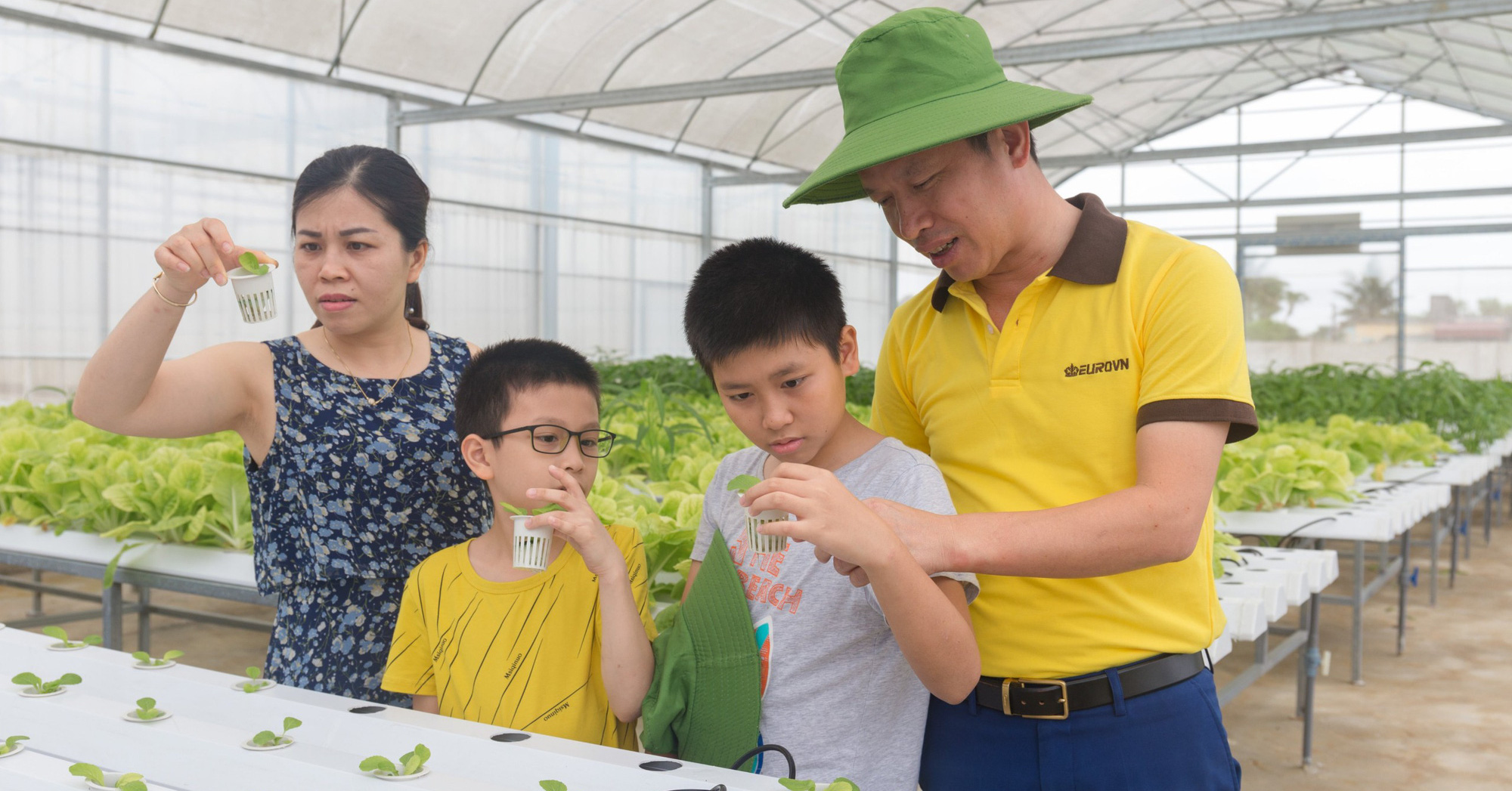 Farmers with agricultural digital transformation: Vietnam's digital ...