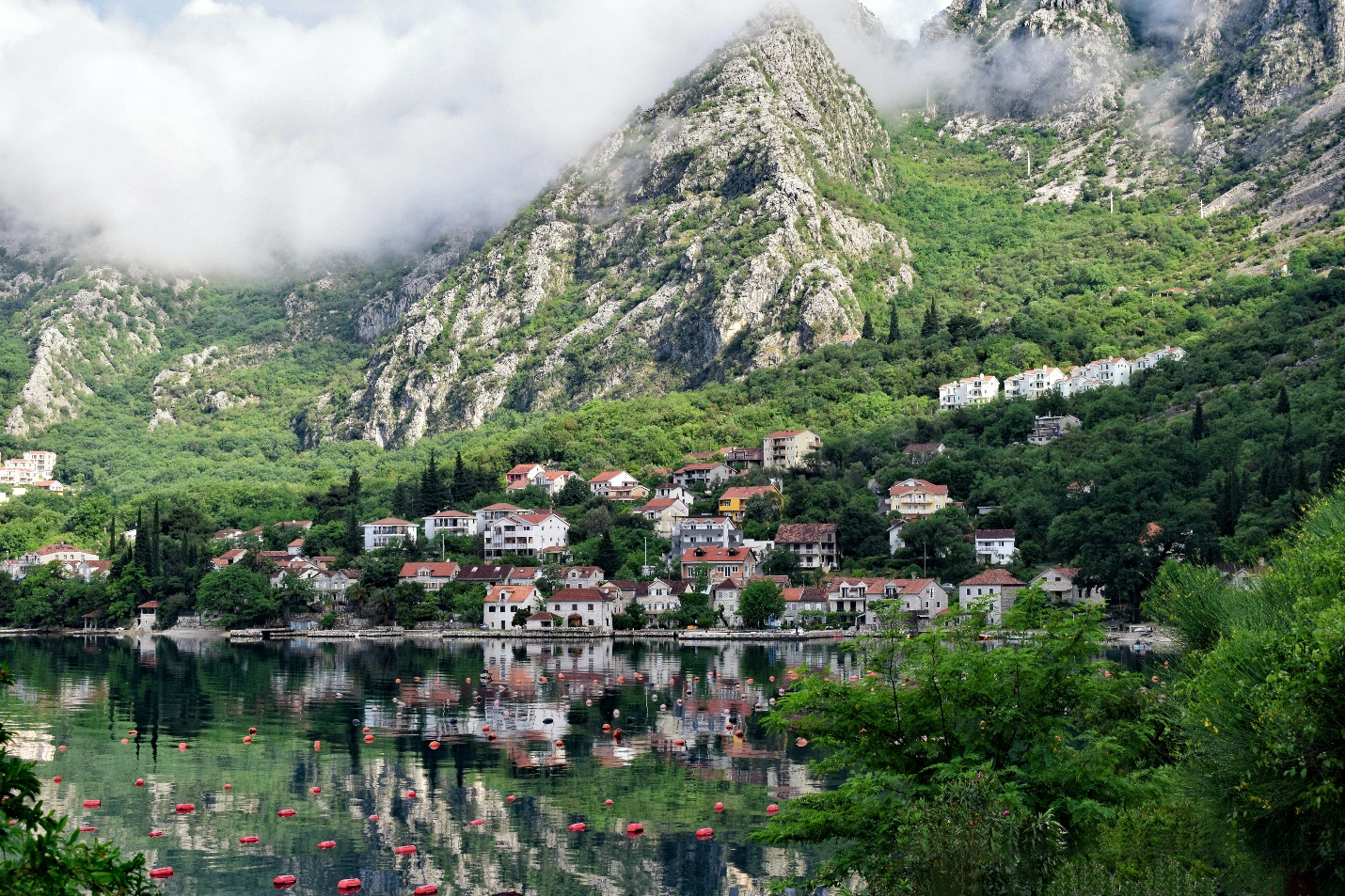 Montenegro hút du khách với trải nghiệm mạo hiểm từ môn thể thao này - Ảnh 3.