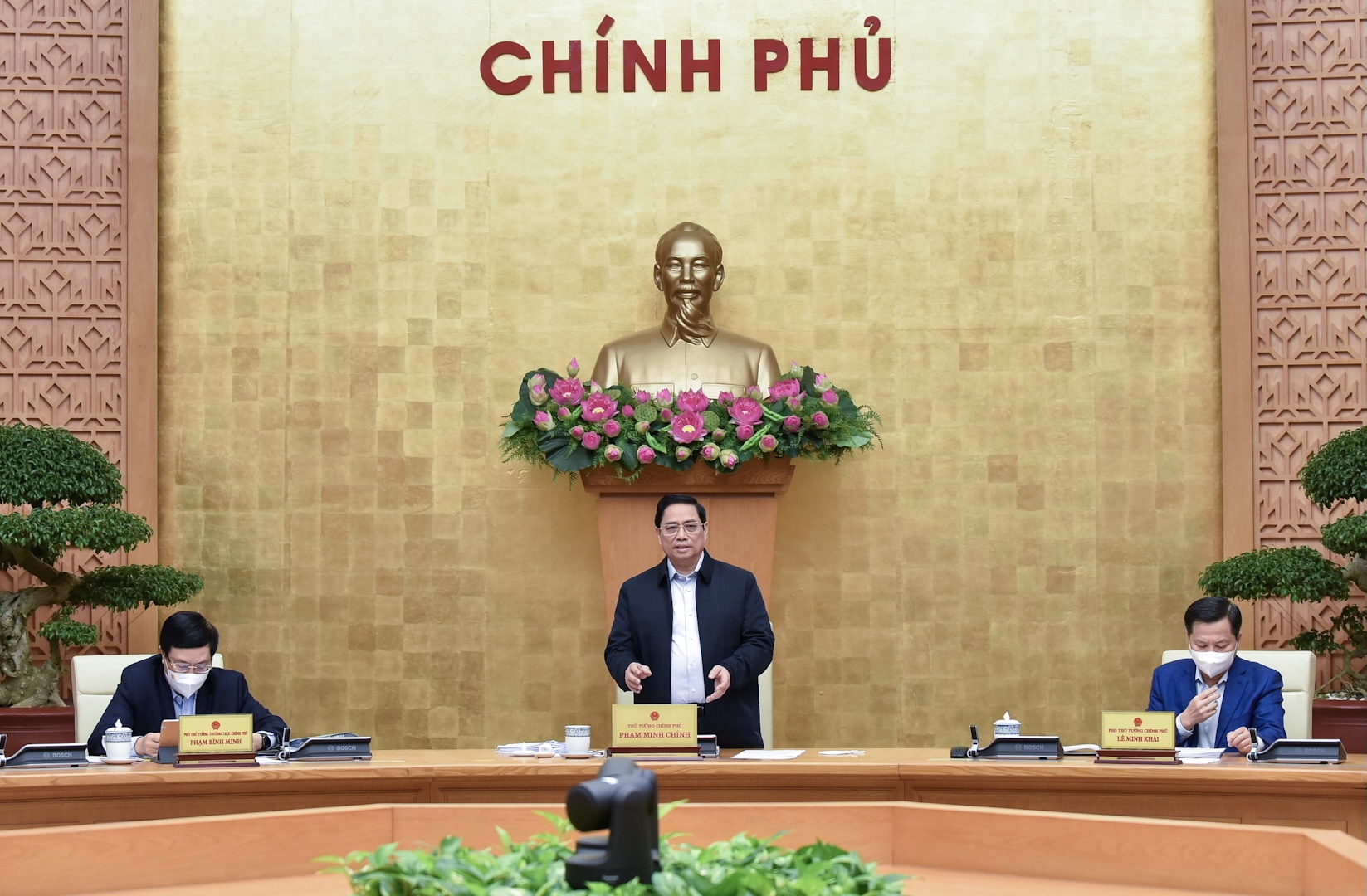 Thủ tướng Phạm Minh Chính chia buồn sâu sắc tới thân nhân các gia đình có người bị nạn do thiên tai - Ảnh 1.