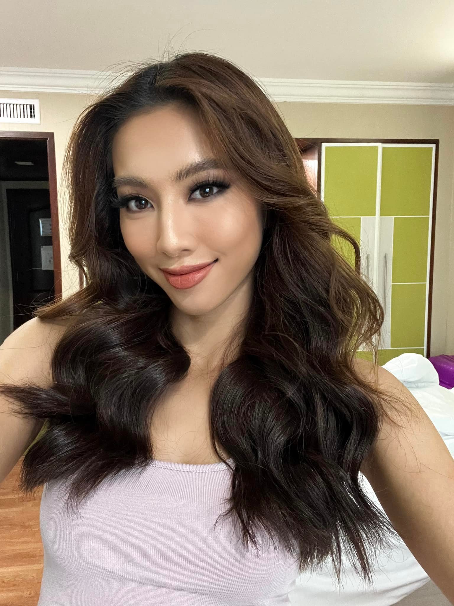 Bán kết Miss Grand International 2021: “Đau đầu” chọn đầm dạ hội, cơ hội nào cho Thùy Tiên? - Ảnh 5.