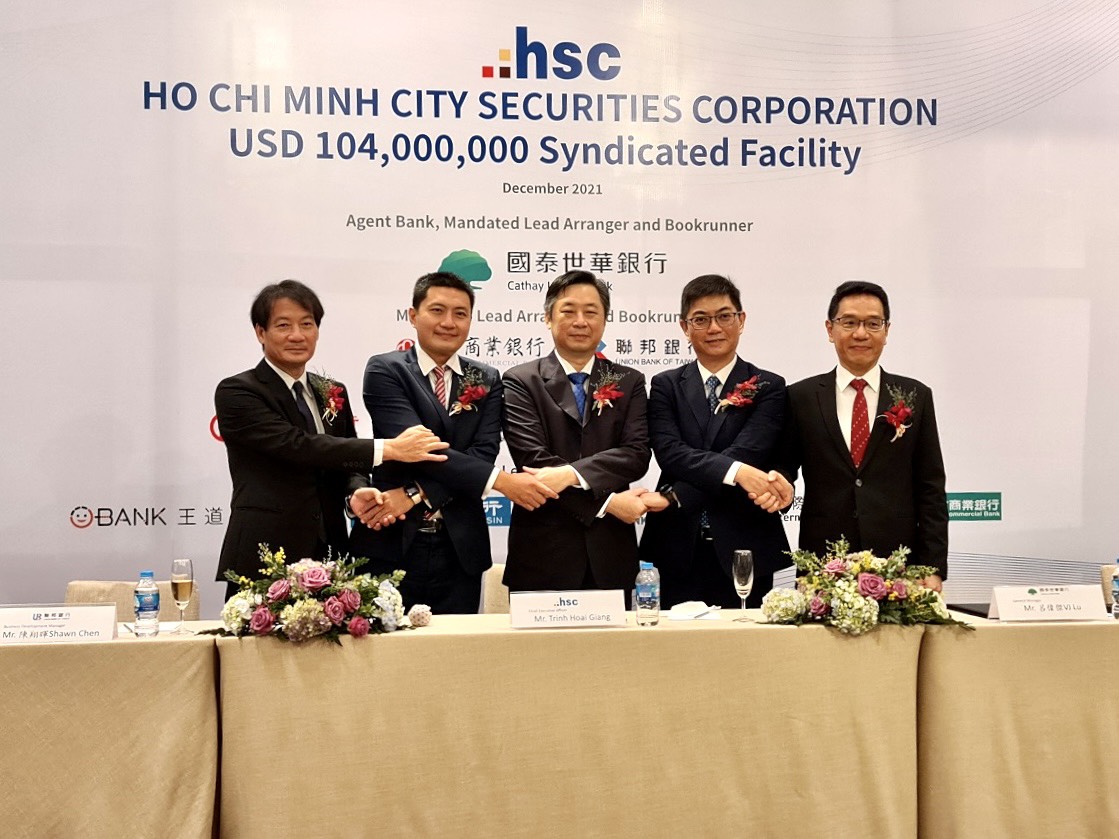 Chứng khoán HSC nhận khoản vay hơn 2,3 tỷ đồng từ các định chế tài chính Đài Loan - Ảnh 2.