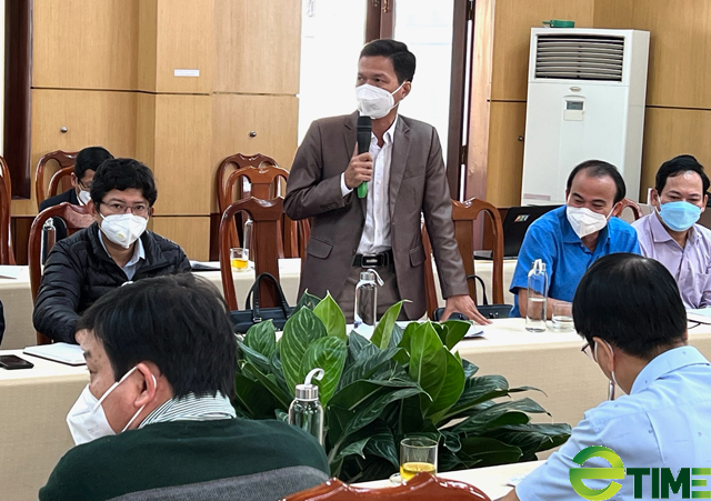 Quảng Ngãi: Chủ tịch tỉnh ra tối hậu thư cho 3 huyện phủ vaccine mũi 2 chậm  - Ảnh 1.
