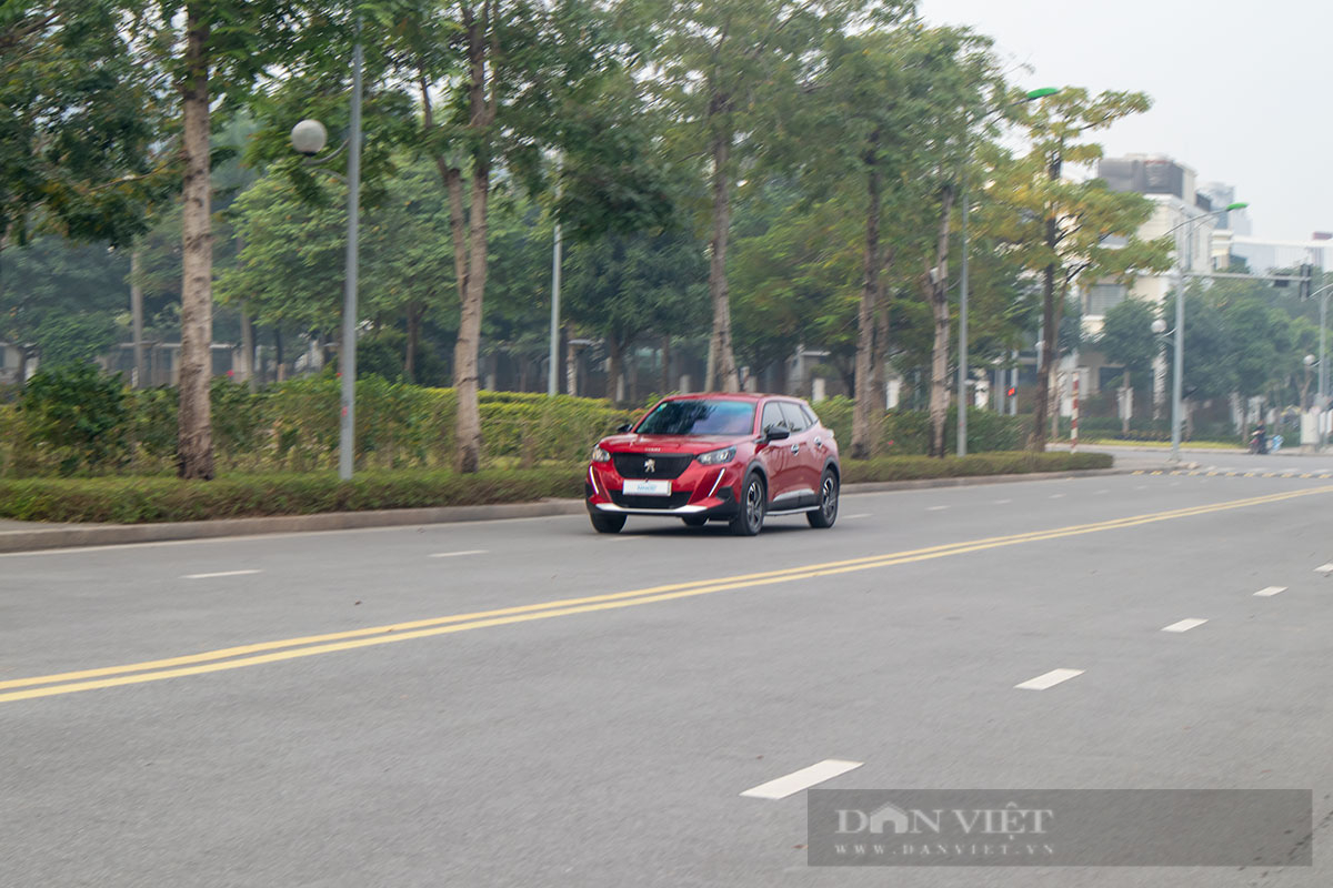 Peugeot 2008 2021: Lái hay chất Pháp đấu Toyota Corolla Cross - Ảnh 6.