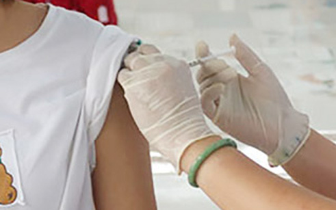 Quảng Ngãi: Chủ tịch tỉnh ra tối hậu thư cho 3 huyện phủ vaccine mũi 2 chậm 