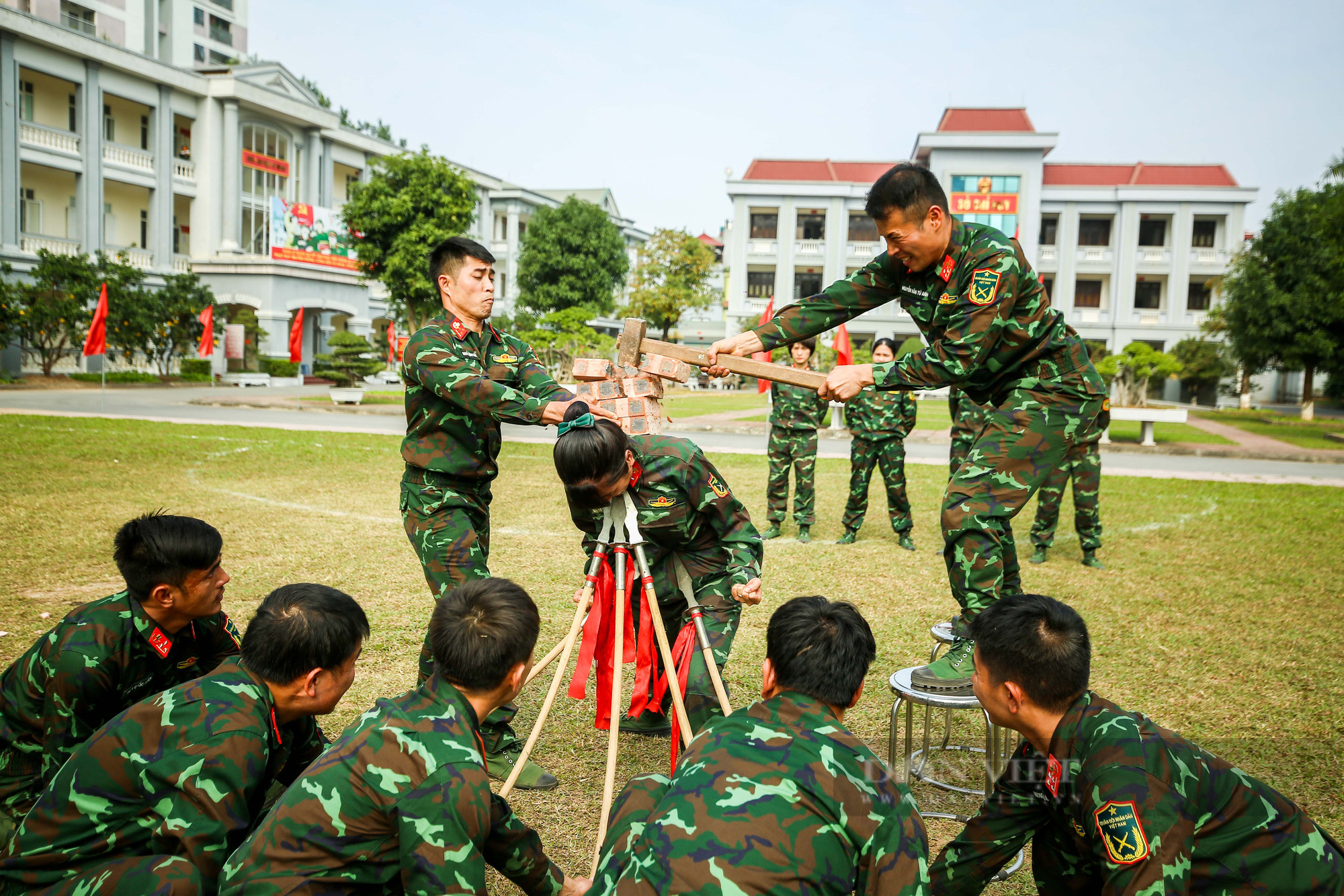 Một ngày trên thao trường của các &quot;Bông hồng thép&quot; Đặc công QĐND Việt Nam - Ảnh 8.