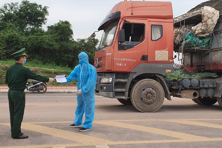 TP. Đông Hưng có ca nhiễm Covid-19, Trung Quốc dừng thông quan cửa khẩu Quảng Ninh - Ảnh 1.