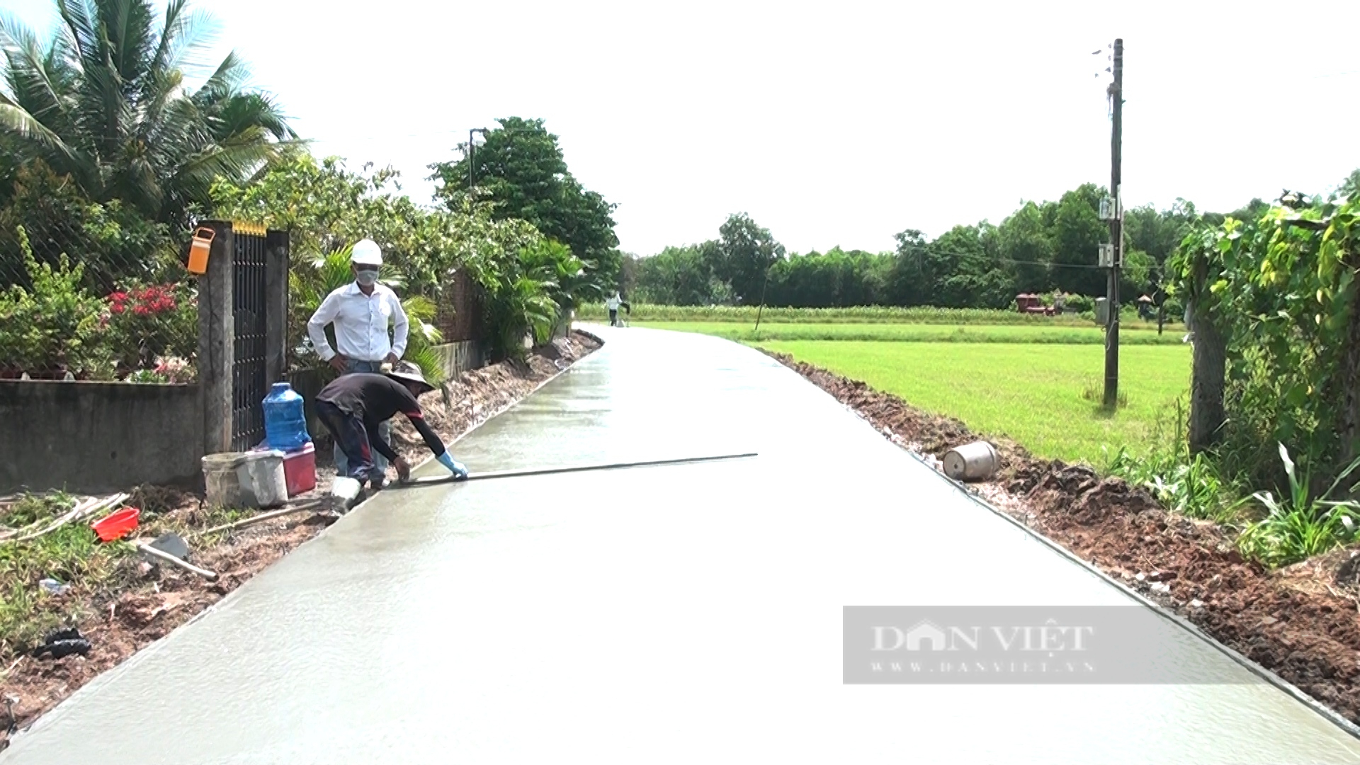 Long An: Nỗ lực xây dựng xã nông thôn mới nâng cao   - Ảnh 1.