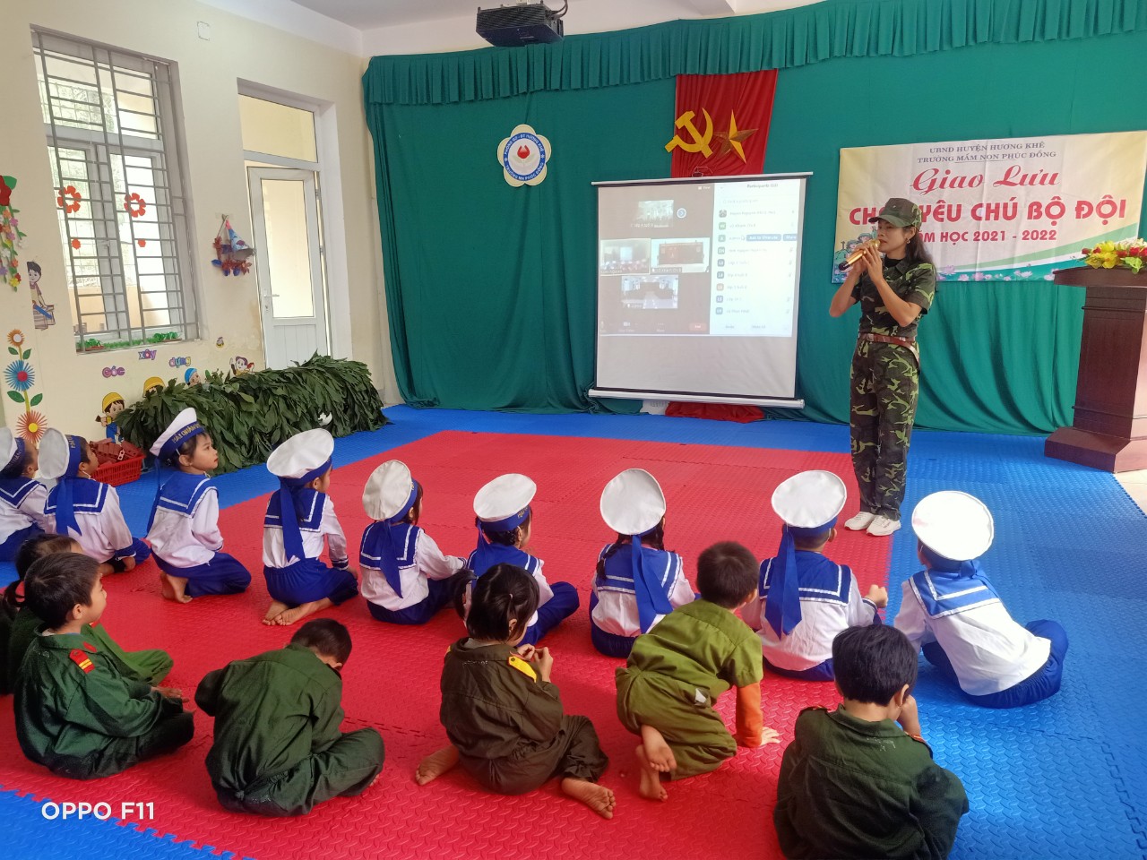 Hà Tĩnh: Trường Mầm non Phúc Đồng Trường tổ chức ngày Hội “Cháu yêu chú bộ đội” chào mừng ngày 22/12 - Ảnh 1.