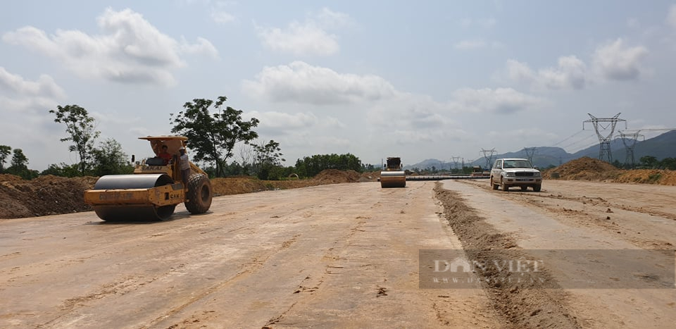 Dự án cao tốc Cam Lộ - La Sơn.