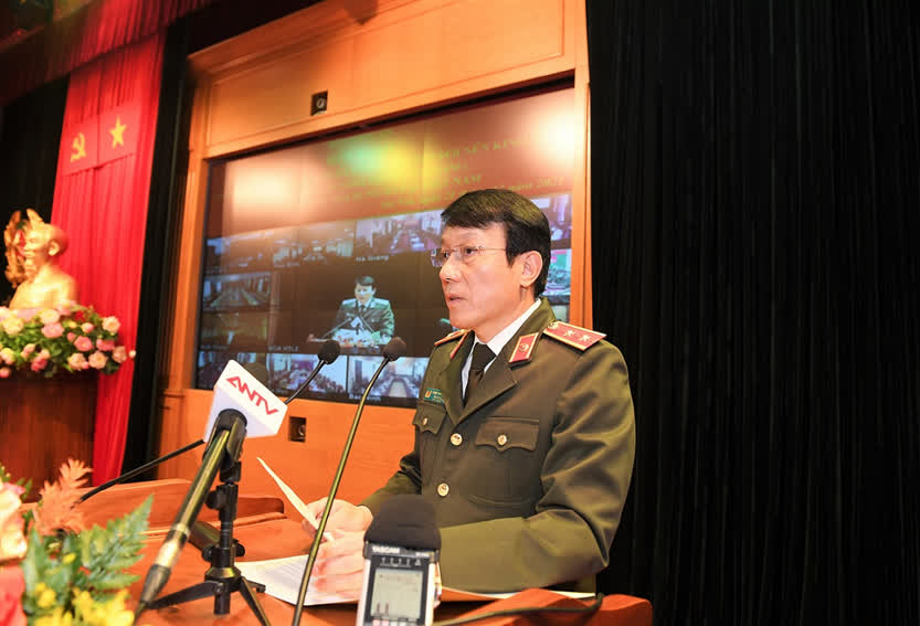 Trung tướng Nguyễn Minh Chính: Đẩy mạnh ngăn chặn tội phạm trong chuyển đổi nền kinh tế số  - Ảnh 3.
