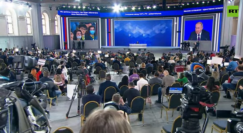 Trực tiếp: Putin bất ngờ tổ chức họp báo với 500 phóng viên giữa lúc đối đầu với phương Tây về Ukraine - Ảnh 7.