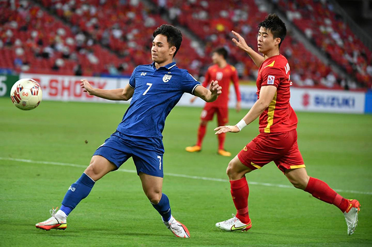 1 tuyển thủ Việt Nam nhập viện sau trận thua Thái Lan, thầy Park thêm đau đầu - Ảnh 1.