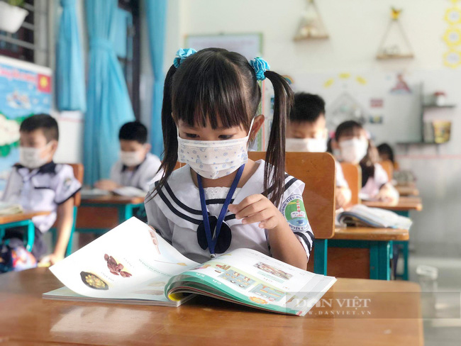 Học sinh lớp 1, 2 ở Hà Nội sẽ kiểm tra học kỳ trực tiếp - Ảnh 1.