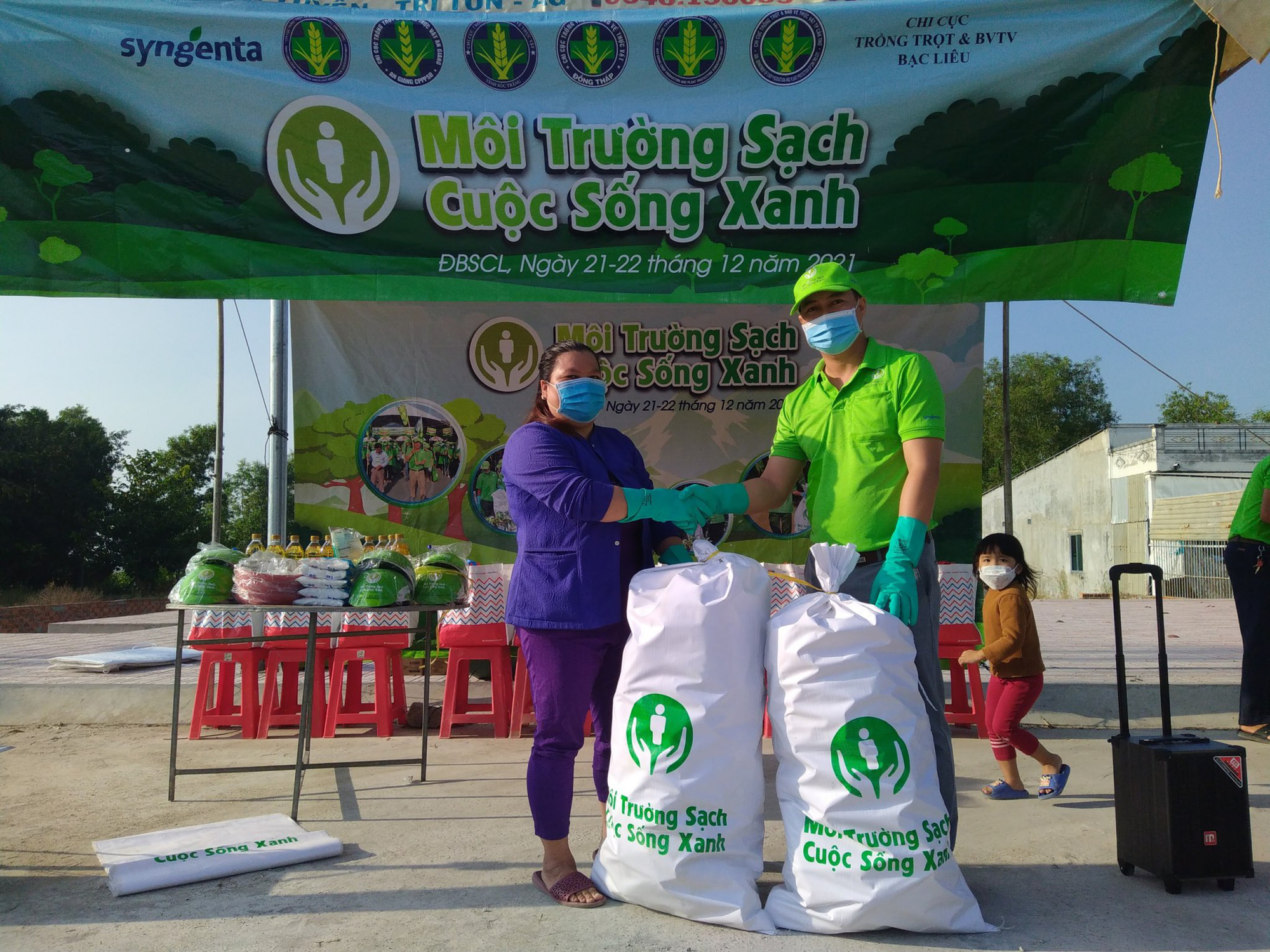 Syngenta Việt Nam phối hợp tổ chức chương trình &quot;Môi trường sạch, cuộc sống xanh&quot; tại 7 tỉnh ĐBSCL - Ảnh 9.