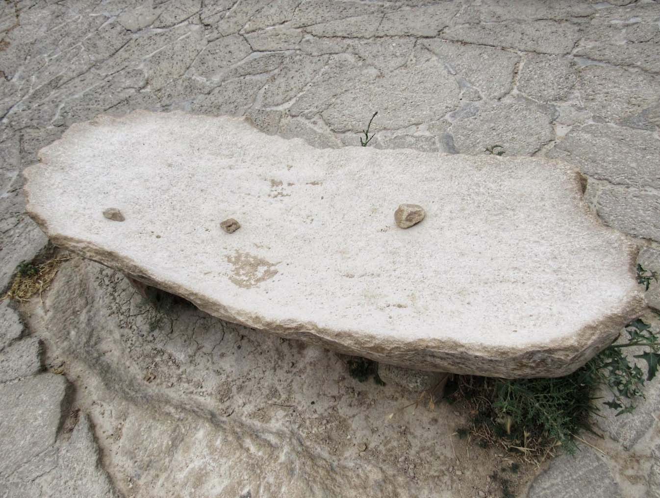 Bí ẩn những hòn đá biết hát ở Azerbaijan - Ảnh 3.