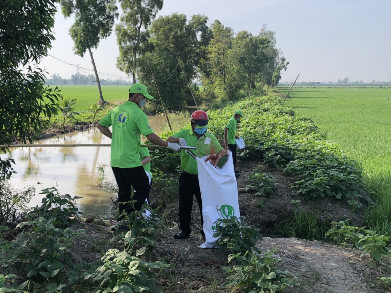 Syngenta Việt Nam phối hợp tổ chức chương trình &quot;Môi trường sạch, cuộc sống xanh&quot; tại 7 tỉnh ĐBSCL - Ảnh 3.