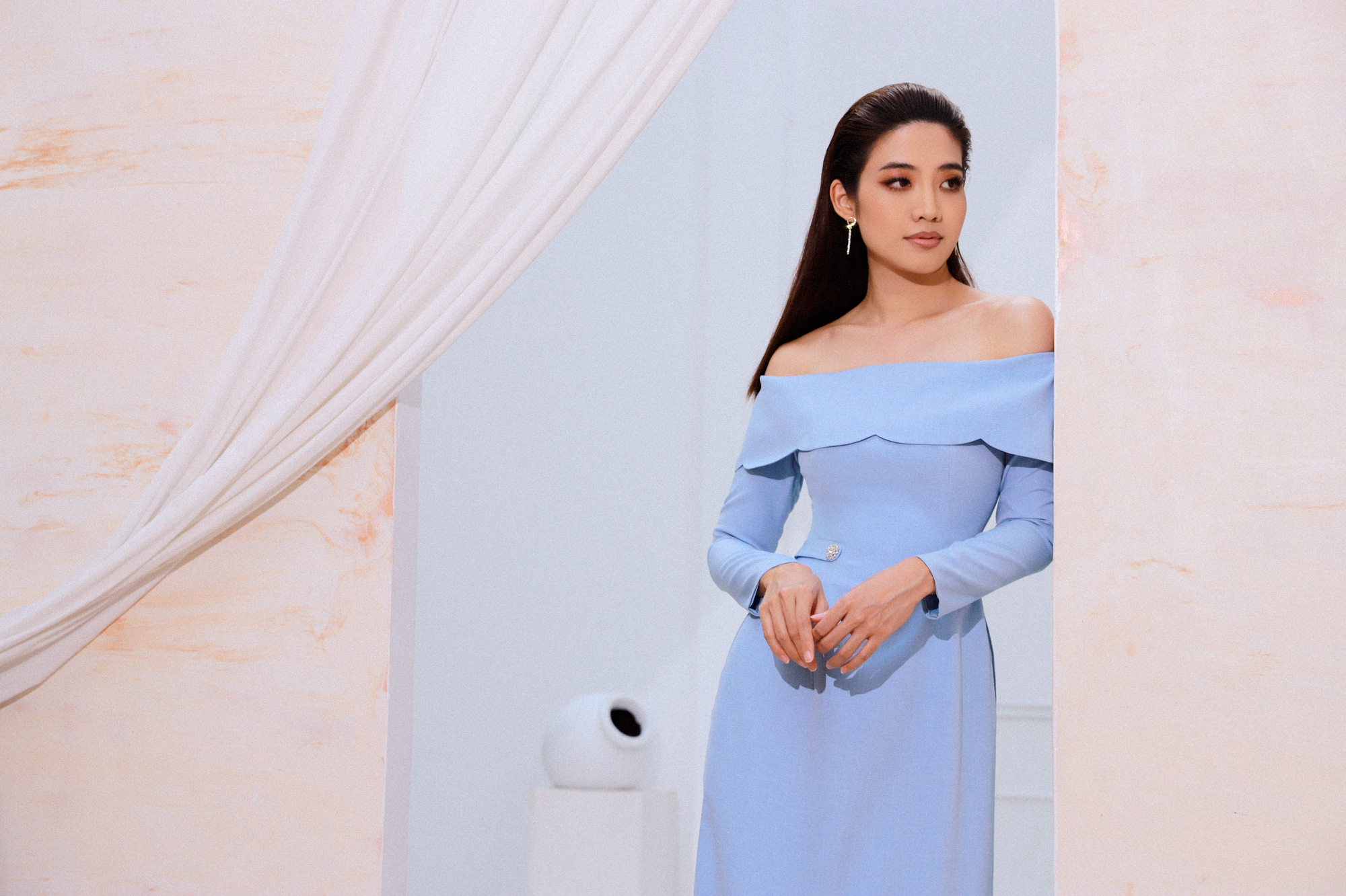 Hoa hậu Ninh Hoàng Ngân gợi ý các mẫu áo dài hiện đại đón Tết - Ảnh 6.