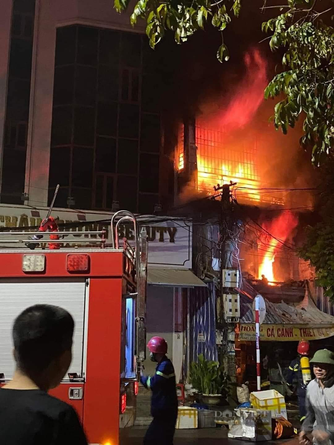 Hiện trường vụ cháy khiến 3 người tử vong ở Thanh Hoá - Ảnh 2.