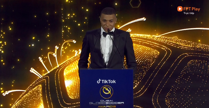 Vượt Ronaldo và Messi, Mbappe giành Globe Soccer Awards 2021 - Ảnh 1.