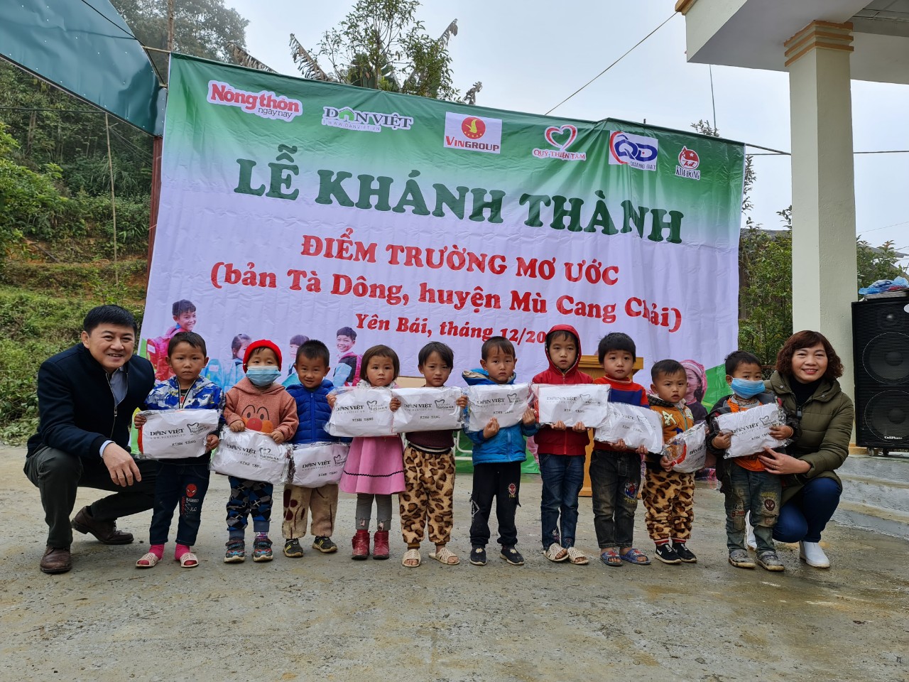 Khánh thành “Điểm trường mơ ước&quot; Tà Dông - nơi xa nhất Yên Bái - Ảnh 5.