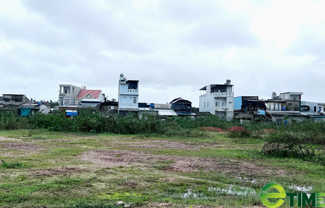 Quảng Ngãi: Dự án chợ kèm khu dân cư dở sống, dở chết vì dính đất công  - Ảnh 3.