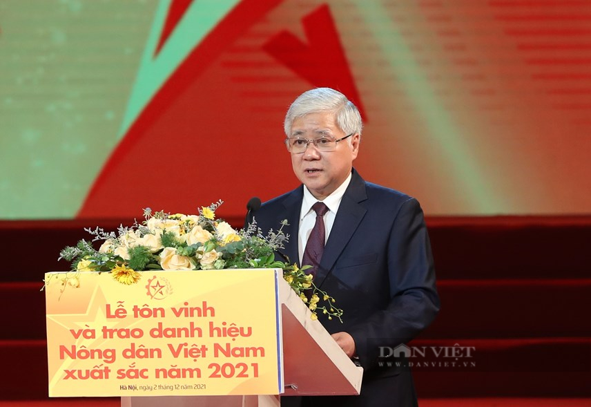 Toàn cảnh đêm Tôn vinh 63 nông dân Việt Nam xuất sắc năm 2021 - Ảnh 7.