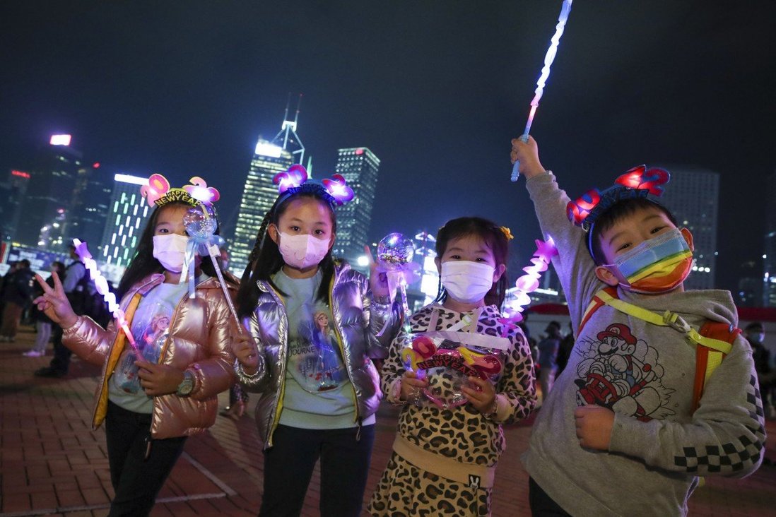 TRỰC TIẾP Lễ đón năm mới 2022: Pháo hoa chói sáng bầu trời Bình Nhưỡng, Putin, Tập Cận Bình chúc mừng năm mới - Ảnh 3.