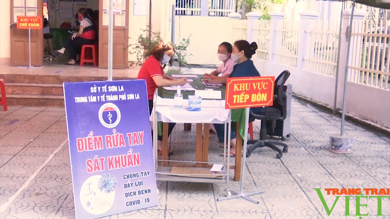 TP. Sơn La: Triển khai quyết liệt, đồng bộ các biện pháp phòng chống dịch Covid-19 - Ảnh 5.