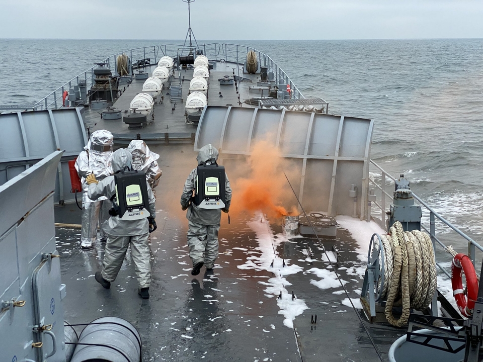 Hải quân Ukraine, Pháp tập trận chung ở biển Đen, 'nắn gân' Nga - Ảnh 2.