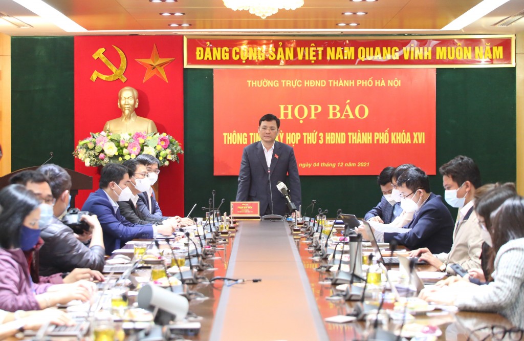 Chủ tịch Hà Nội sẽ đăng đàn trả lời chất vấn về phòng, chống dịch Covid-19  - Ảnh 1.