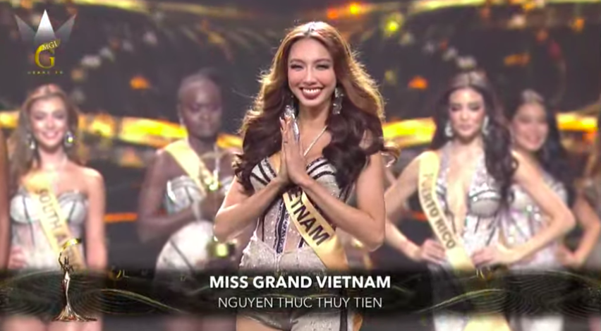 Chung kết Miss Grand International 2021: Thùy Tiên lọt top 10 sau màn trình diễn bikini &quot;đốt mắt&quot; - Ảnh 1.