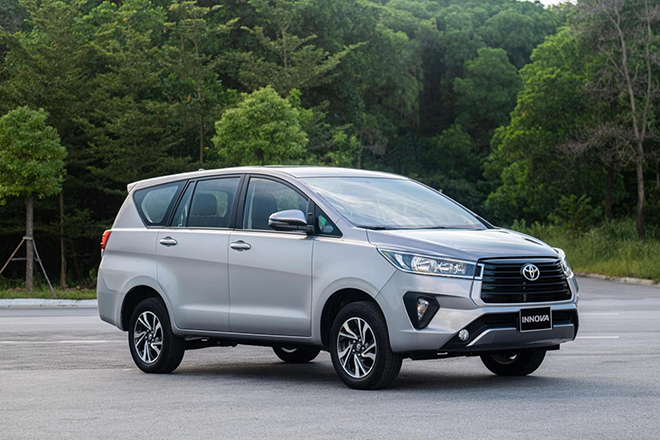 Giá lăn bánh Toyota Innova giảm sâu tháng 12/2021, liệu có cạnh tranh được Xpander - Ảnh 5.