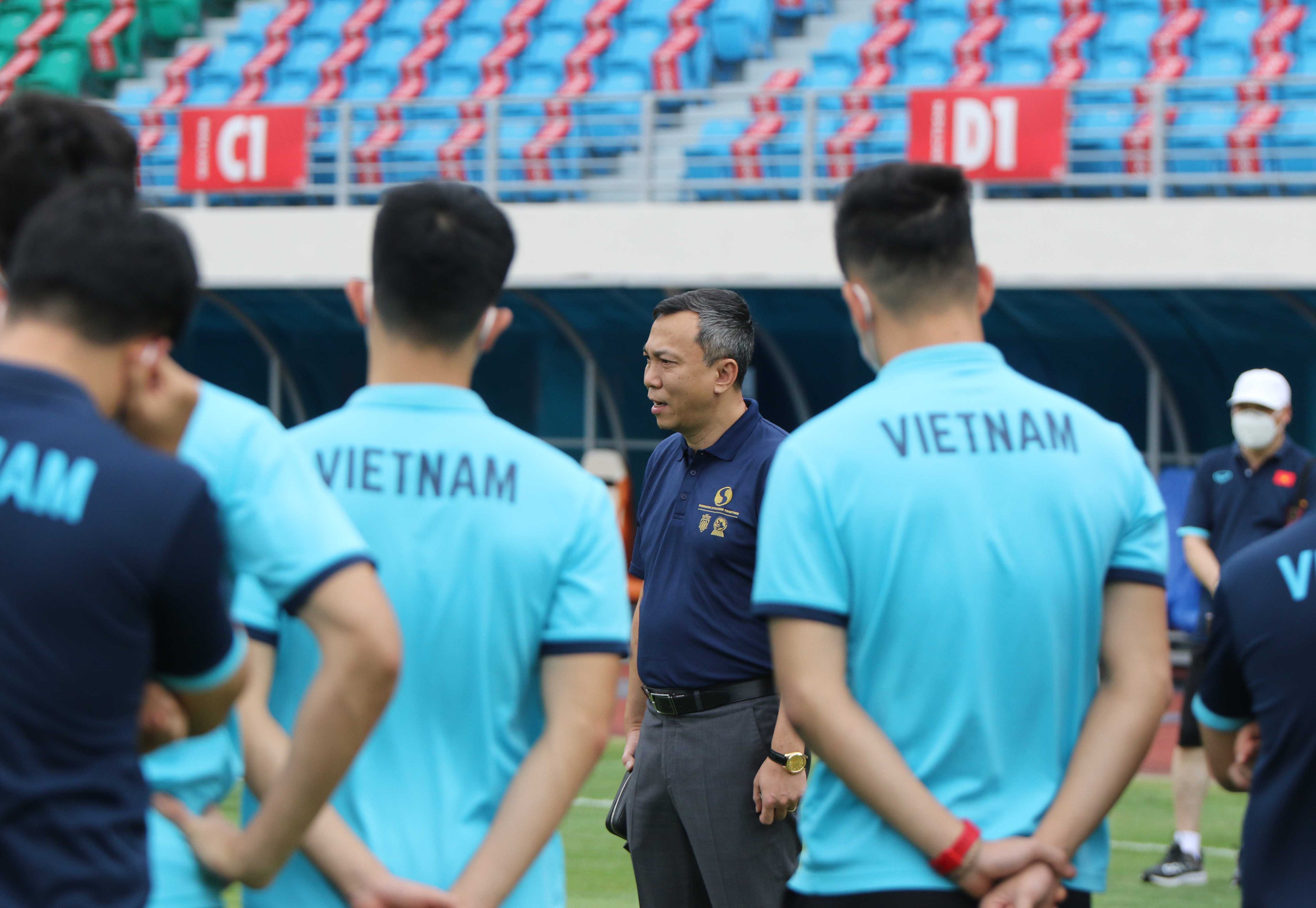 ĐT Việt Nam bất ngờ không được làm quen sân thi đấu chính thức tại AFF Cup  - Ảnh 3.