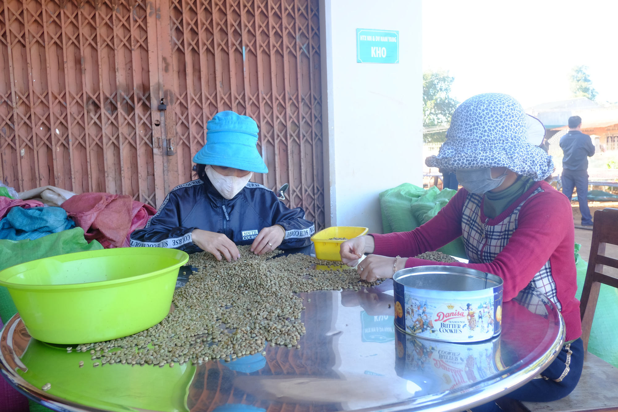 Giá cà phê tăng cao nhất trong 10 năm do thế giới lo nguồn cung thiếu hụt, Việt Nam hưởng lợi lớn - Ảnh 1.