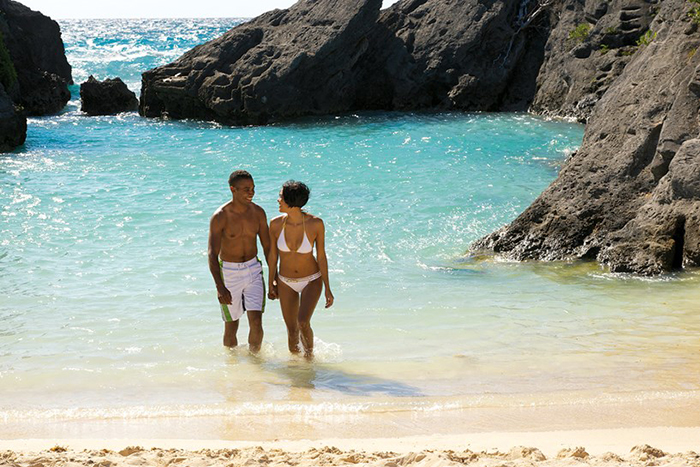 Tour lãng mạn với những bãi biển hồng Bermuda, kết hợp khám phá “Tam giác quỷ Bermuda” hút khách trở lại - Ảnh 4.