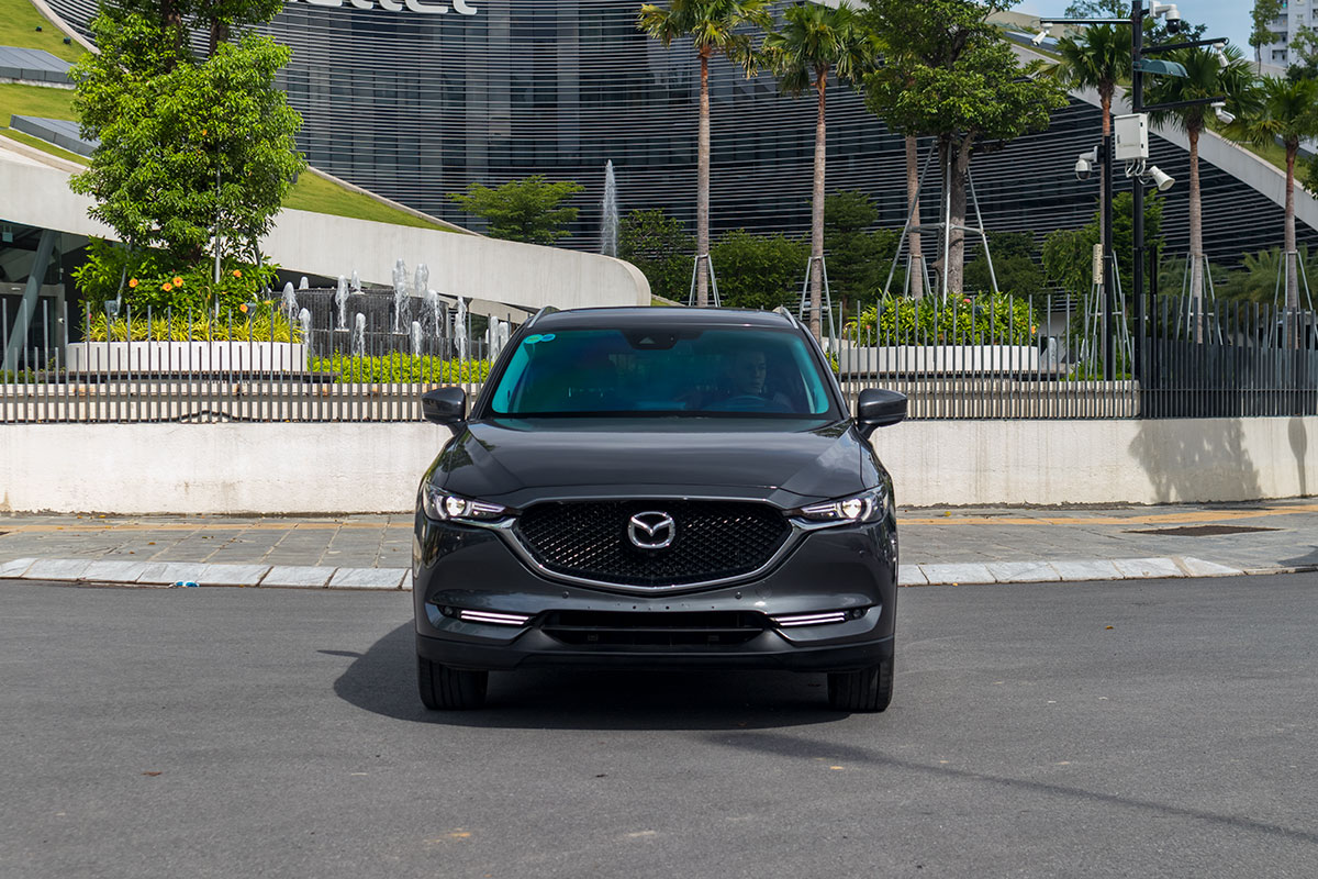 Mazda CX-5 liên tục lên sàn xe cũ, xe mới vừa mua mất giá hàng trăm triệu đồng - Ảnh 1.