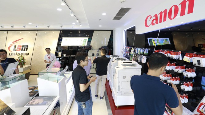 Canon ra mắt máy quay từ xa ngoài trời chuẩn 4K - Ảnh 2.