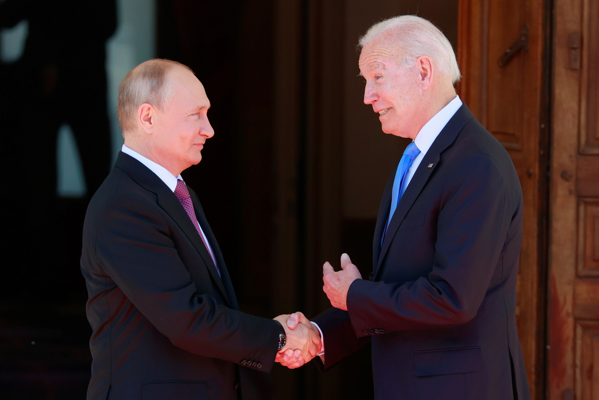 Biden và Putin gặp thượng đỉnh, Nga nhắc nhở về &quot;lằn ranh đỏ&quot; trong quan hệ với Mỹ - Ảnh 1.