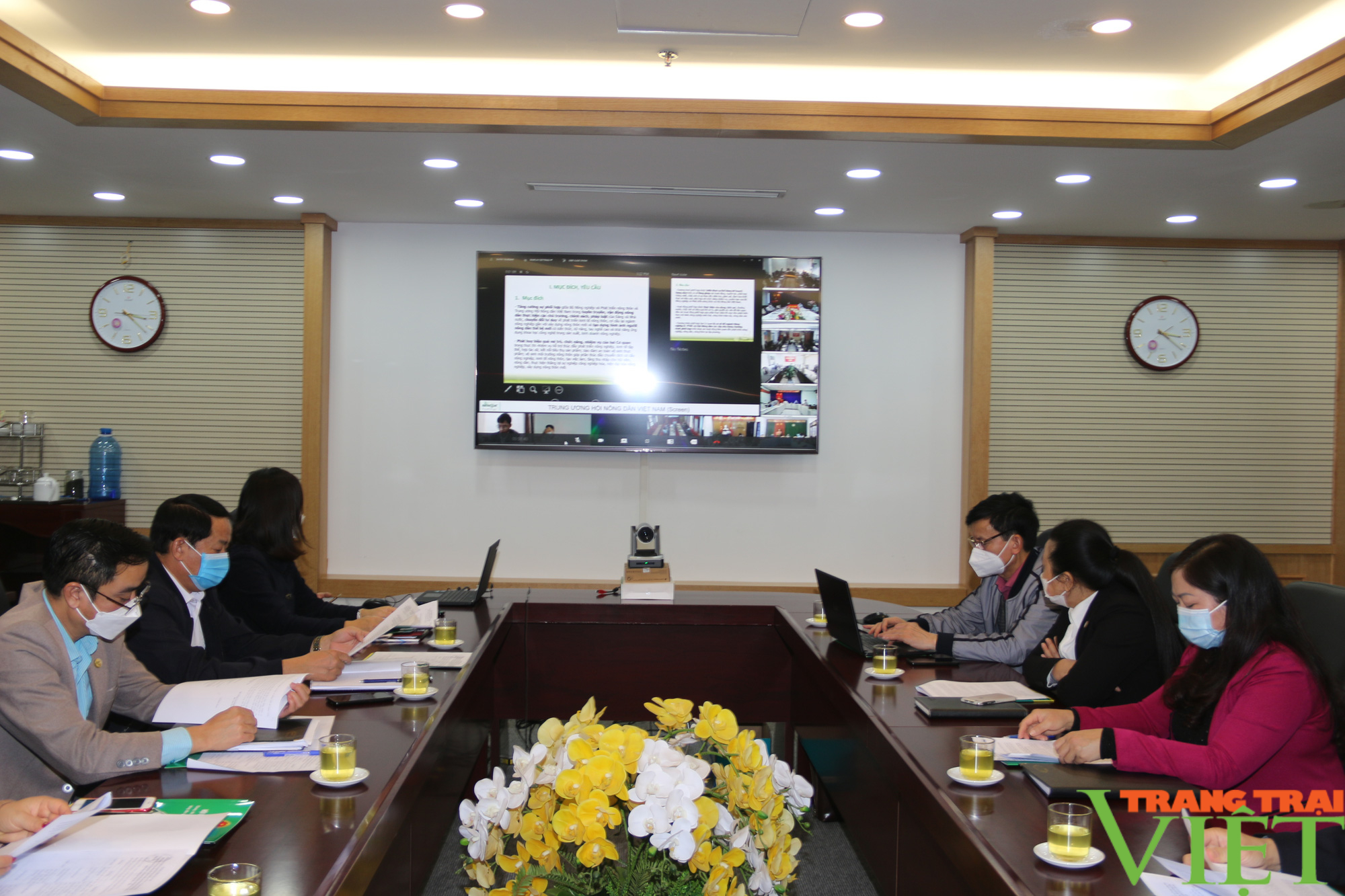 Hội Nông dân Việt Nam ký kết chương trình phối hợp với Bộ Nông nghiệp PTNT hỗ trợ nông dân phát triển kinh tế - Ảnh 1.