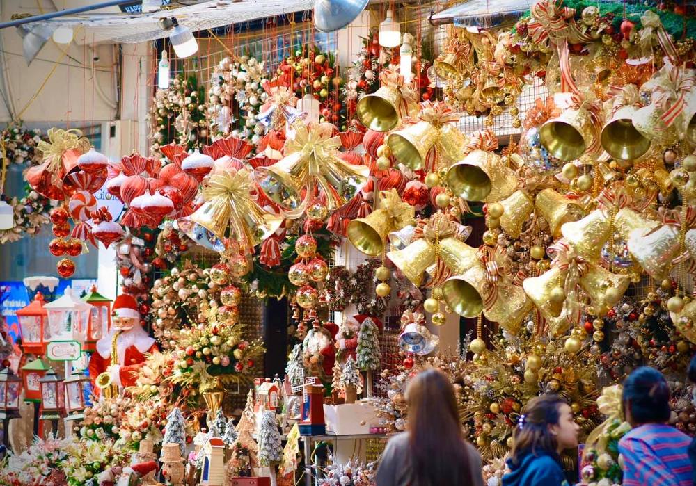 Top 5 địa điểm mua quà Giáng sinh đẹp nhất Hà Nội trong mùa Noel năm nay - Ảnh 1.