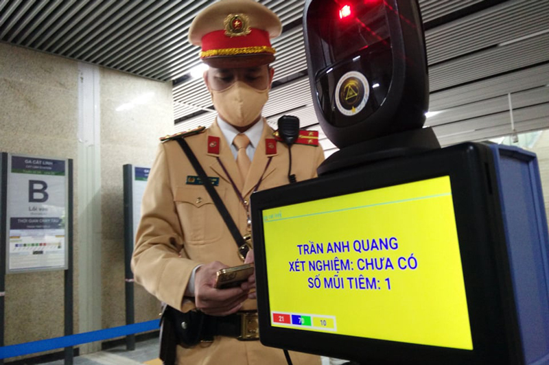 Lắp camera quét mã QR phòng, chống dịch trên tuyến đường sắt Cát Linh - Hà Đông - Ảnh 2.