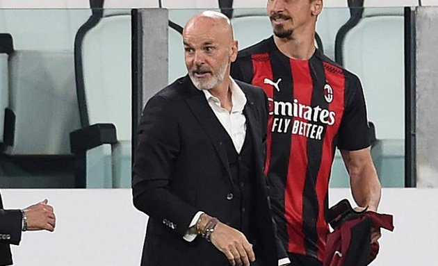 HLV Pioli vẫn dẫn AC Milan mùa tới.
