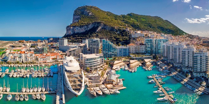 Gibraltar trở thành điểm đến du lịch “Hot” nhất châu Âu Hè 2021 - Ảnh 1.