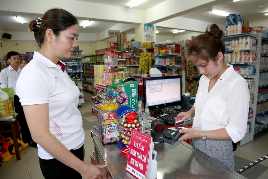 Khơi thông nguồn vốn phục vụ “Tam nông” góp phần đẩy lùi tín dụng đen  - Ảnh 5.